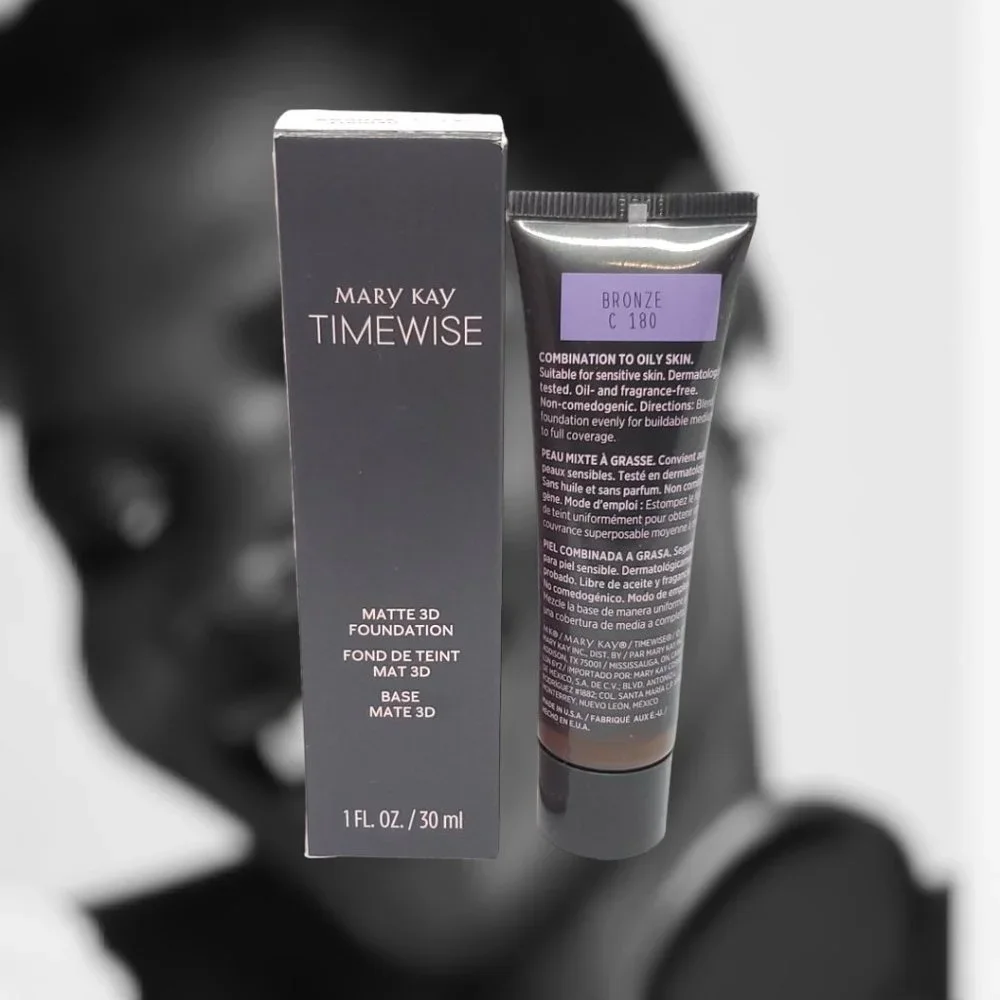 DISCONTINUED!  Bronze C 180 (Cool) Matte 3D Foundation - Combo-to-Oily Skin